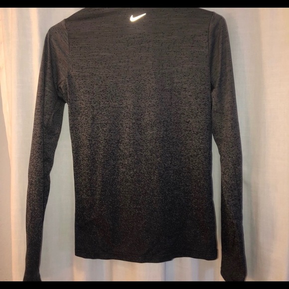 Nike Long Sleeve - Picture 4 of 5
